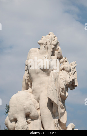 Détails sur le Mémorial américain de combattants français de la Marne, un monument de la PREMIÈRE GUERRE MONDIALE à Meaux, Seine-et-Marne, France. Banque D'Images