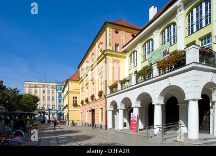 Swidnica, Pologne, le théâtre de la ville sur le marché Banque D'Images