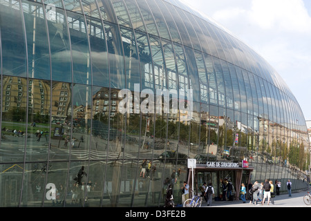 Strasbourg, France, de la Gare de Strasbourg sous la nouvelle coupole de verre Banque D'Images