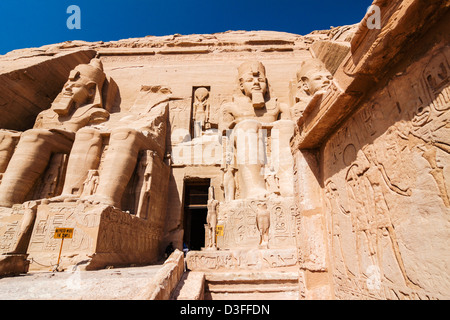Abu Simbel, le Grand Temple de Ramsès II. L'Égypte Banque D'Images