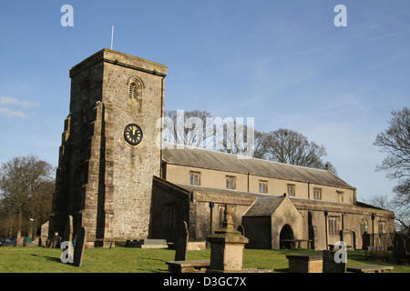 St Andrew's Church, In Newton, est situé dans la rue de l'église, In Newton, Lancashire, Angleterre. Banque D'Images