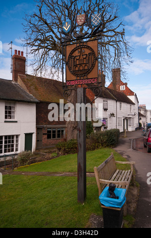 Robertsbridge East Sussex UK Panneau du Village Banque D'Images