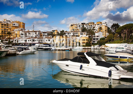 Marina Cabopino Marbella Malaga Andalousie Espagne Sun Coast Banque D'Images