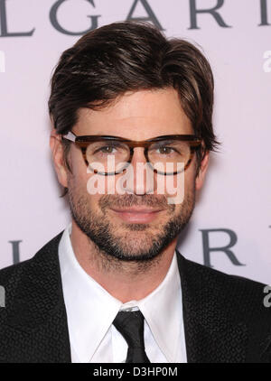 19 février 2013 - Los Angeles, Californie, États-Unis - Gale Harold arrive pour l'Elizabeth Taylor's collection de bijoux Bvlgari Bvlgari au parti. (Crédit Image : © Lisa O'Connor/ZUMAPRESS.com) Banque D'Images