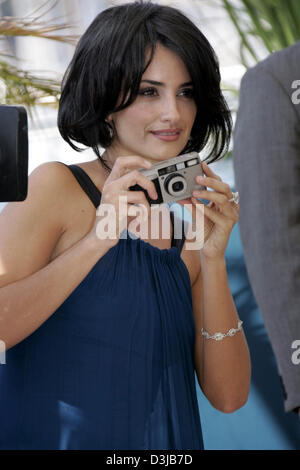 (Afp) - L'actrice espagnole Penelope Cruz photo de la 58ème Festival International du Film à Cannes, France, 21 mai 2005. Banque D'Images