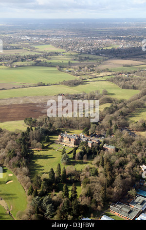 Vue aérienne de l'Est et le centre de conférence Hall Hampstead près de Bracknell, Berkshire Banque D'Images