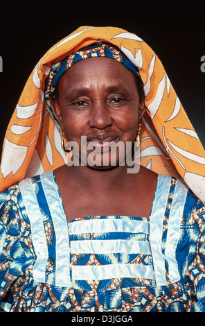 Portrait d'une femme Fulani, membre de l'Association des femmes Fulani, Sebara. Mali Banque D'Images