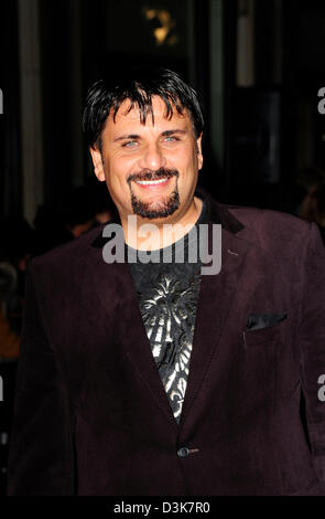 Londres, Royaume-Uni. 20e Février 2013. Mem Ferda assiste à la première UK de l'arbitrage à l'Odéon, west end, Leicester Square, Londres. Maurice crédit Clements/Alamy Live News Banque D'Images