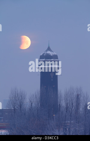 Berlin, Allemagne, éclipse de lune sur 21.12.2010 à Berlin Banque D'Images