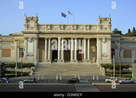 (Afp) - l'image montre la Galleria Nazionale d'Arte Moderna (Galerie Nationale d'Art Moderne) à Rome, Italie, le 13 août 2005. Photo : Lars Halbauer Banque D'Images