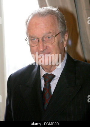 (Afp) - Le Roi Albert II de Belgique est représentée à l'accueil du corps diplomatique à Bruselles, Belgique, le jeudi 12 janvier 2006. Foto : Albert Nieboer (Pays-Bas) Banque D'Images