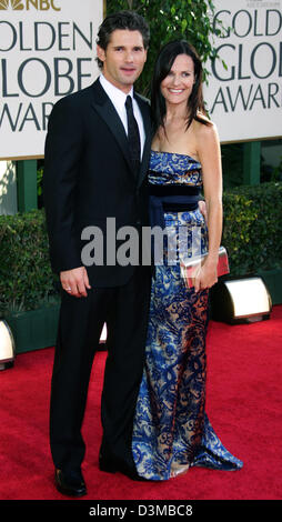 (Afp) - L'acteur australien Eric Bana et sa femme Rebecca Gleeson arrive à la 63e Congrès annuel de Golden Globe Awards au Beverly Hilton Hotel à Los Angeles, USA, 16 janvier 2006. Photo : Hubert Boesl Banque D'Images