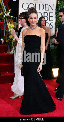 (Afp) - L'actrice Sarah Jessica Parker nous pose à l'arrivée pour le 63e Congrès annuel de Golden Globe Awards au Beverly Hilton Hotel à Los Angeles, USA, 16 janvier 2006. Photo : Hubert Boesl Banque D'Images