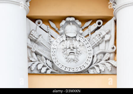 Détails de la décoration de la façade du bâtiment de l'Amirauté à Saint-Pétersbourg Banque D'Images