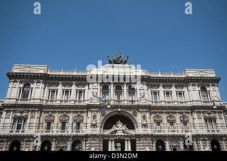 L'Italie, Lazio, Rome, Palais de Justice Palais de justice ou Palazzaccio par Guglielmo Calderini Banque D'Images