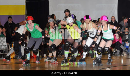 Roller Derby amateur dans la région de Groton CT USA Banque D'Images