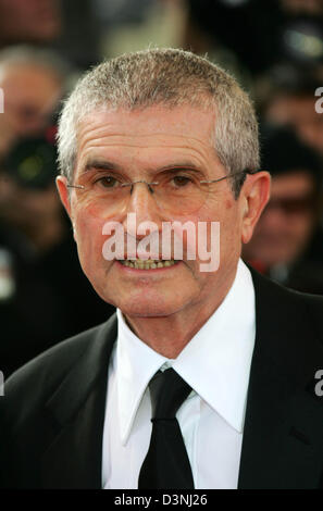 Le réalisateur français Claude Lelouch arrive lors de l'inauguration du 59ème Festival de Cannes, France, le mercredi 17 mai 2006. Photo : Hubert Boesl Banque D'Images