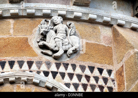 Signe du Zodiaque Saint Austremoine Eglise romaine Issoire Auvergne Puy de Dome Massif Central France Banque D'Images