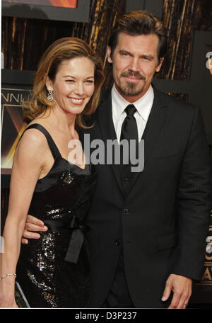 L'actrice Diane Lane et son mari, Josh Brolin arrivent pour la 14e Conférence annuelle de critiques ? Choice Awards à Santa Monica, Californie, États-Unis d'Amérique, 08 janvier 2009. Les critiques ? Choice Awards sont décernés chaque année par la Broadcast Film Critics Association pour rendre hommage à l'excellence de la réalisation cinématographique. Photo : Hubert Boesl Banque D'Images