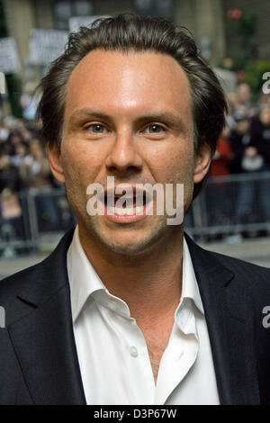 Christian Slater arrive à la première du film 'Bobby' à la Thomson Hall pendant le Festival International du Film de Toronto, Canada, jeudi, 14 septembre 2006. Photo : Hubert Boesl Banque D'Images