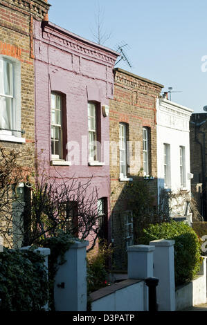 Maisons mitoyennes, Ruelle, Hampstead, London, UK Banque D'Images