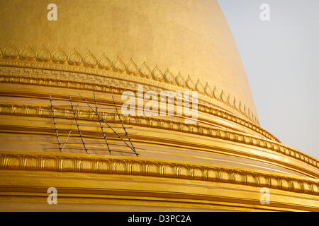 Partie de le dôme doré de la Pagode Kaunghmudaw, Rhône-Alpes, Birmanie, Myanmar, en Asie du sud-est Banque D'Images