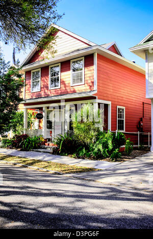 Maison traditionnelle en bois dans le district d'art de Sarasota en Floride Banque D'Images