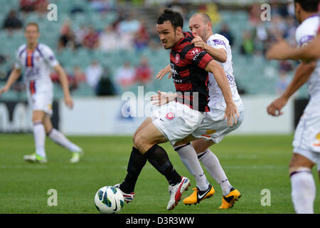 Sydney, Australie. 23 février 2013. Wanderers avant Mark Bridge en action au cours de la Hyundai une ligue match entre l'ouest de Sydney et Perth Glory FC de la Parramatta Stadium. Westerm Sydney a gagné le match 1-0. Credit : Action Plus de Sports / Alamy Live News Banque D'Images