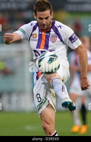 Sydney, Australie. 23 février 2013. Wanderers milieu croate Mateo Poljak en action pendant le match de ligue une Hyundai entre l'ouest de Sydney et Perth Glory FC de la Parramatta Stadium. Westerm Sydney a gagné le match 1-0. Credit : Action Plus de Sports / Alamy Live News Banque D'Images