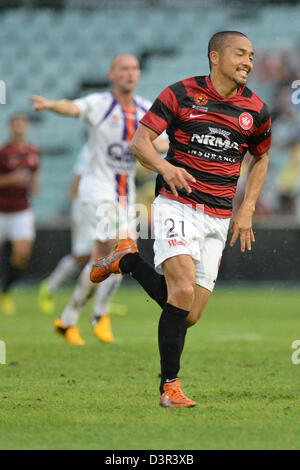 Sydney, Australie. 23 février 2013. Wanderers milieu japonais Shinji Ono en action pendant le match de ligue une Hyundai entre l'ouest de Sydney et Perth Glory FC de la Parramatta Stadium. Westerm Sydney a gagné le match 1-0. Credit : Action Plus de Sports / Alamy Live News Banque D'Images