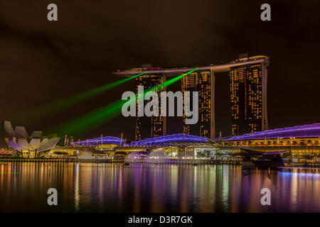 Marina Bay Sands, Singapour show laser Banque D'Images