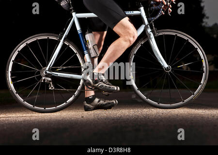 Course cycliste à Richmond Park, Londres, Close up de roues et pédales Banque D'Images