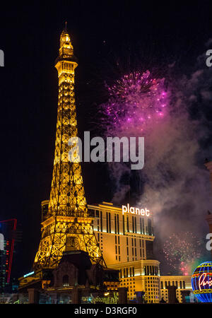 D'artifice du Nouvel An près de Paris hôtel à Las Vegas Banque D'Images