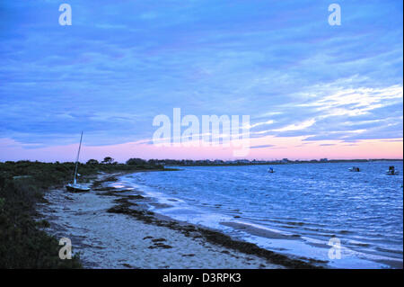 Voilier sur la plage à Madaket Nantucket Island, Port, MA Banque D'Images