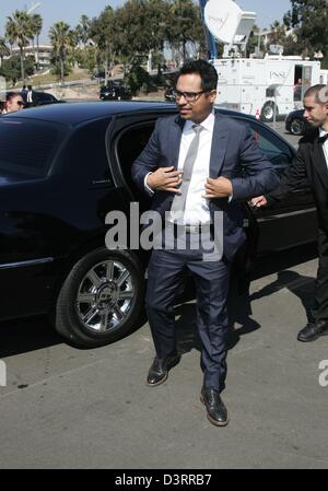 Santa Monica, Californie, USA 23 fév, 2013. Michael Pena aux arrivées pour 2013 Film Independent Spirit Awards, sur la plage, Santa Monica, CA, le 23 février 2013. Photo par : James Atoa/Everett Collection/Alamy Live News Banque D'Images