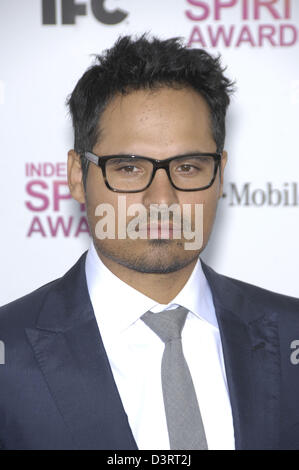 Santa Monica, Californie, États-Unis 23 Feb, 2013. Michael Pena au cours de la 2013 Film Independent Spirit Awards, qui a eu lieu à la plage de Santa Monica, le 23 février 2013, à Santa Monica, en Californie.(Image Crédit : Crédit : Michael Germana/Globe Photos/ZUMAPRESS.com/Alamy Live News) Banque D'Images