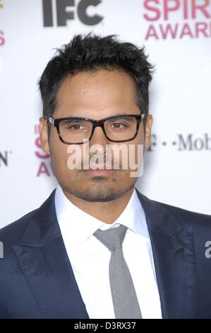 Santa Monica, Californie, USA 23 fév, 2013. Michael Pena aux arrivées pour 2013 Film Independent Spirit Awards - Partie 2, sur la plage, Los Angeles, CA, le 23 février 2013. Photo par : Michael Germana/Everett Collection/Alamy Live News/Alamy Live News Banque D'Images