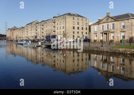 Speir's Wharf à côté de la Forth et Clyde Canal dans la région de North Dundas Port Glasgow, Écosse, Royaume-Uni Banque D'Images