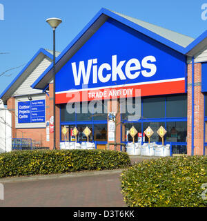 Wickes entreprise de vente au détail de matériaux de construction une filiale de Travis Perkins fournisseur de commerce et de bricolage Maldon Essex England UK Banque D'Images