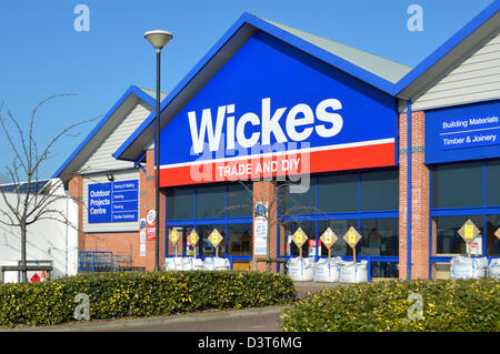 Wickes Builders Maçon Retail Merchant business filiale de Travis Perkins fournisseur de commerce et de bricolage Maldon Essex England UK Banque D'Images