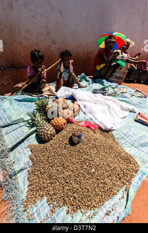 Marché traditionnel coloré Highland Madagascar Banque D'Images