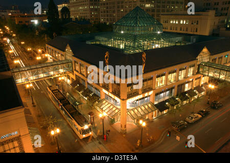 Pioneer Place Mall de dessus la nuit, Portland, Oregon Banque D'Images