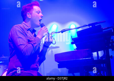 22 février 2013 - Le groupe de rock indie irlandais Two Door Cinema Club en prestation au Magazzini Generali, Milan, Italie Banque D'Images