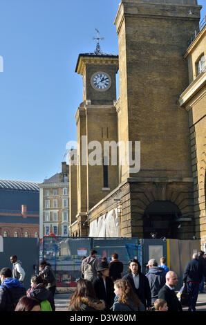 La gare de King's Cross, Londres. La station est actuellement en cours de réaménagement. Banque D'Images