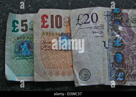 Notes de l'argent britannique Banque D'Images