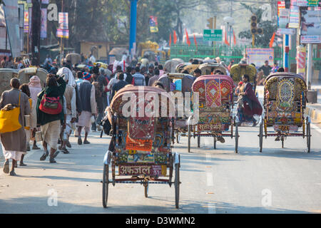 Vélos-pousse à Allahabad pendant la Kumbh Mela, Inde Banque D'Images