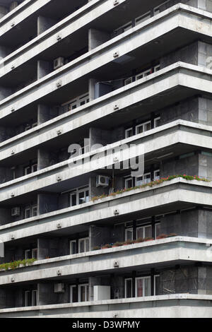 Budapest, Hongrie, bâtiments résidentiels avec balcons environnants Banque D'Images