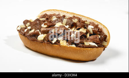 Sous-marin steak frais fromage sandwich rouleau. Banque D'Images