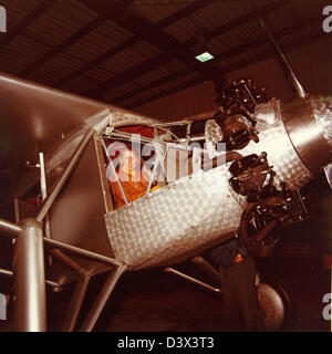 Cette photographie de la collection spéciale Barbara Kibbee Jayne capture une image de Calverton, New York, prise en 1977. La photo donne un aperçu du contexte historique et de la vie quotidienne de cette époque à Calverton. Banque D'Images