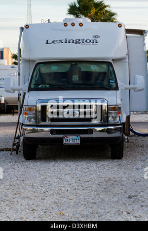 Camping-car au camping de South Padre Island, TX. Banque D'Images